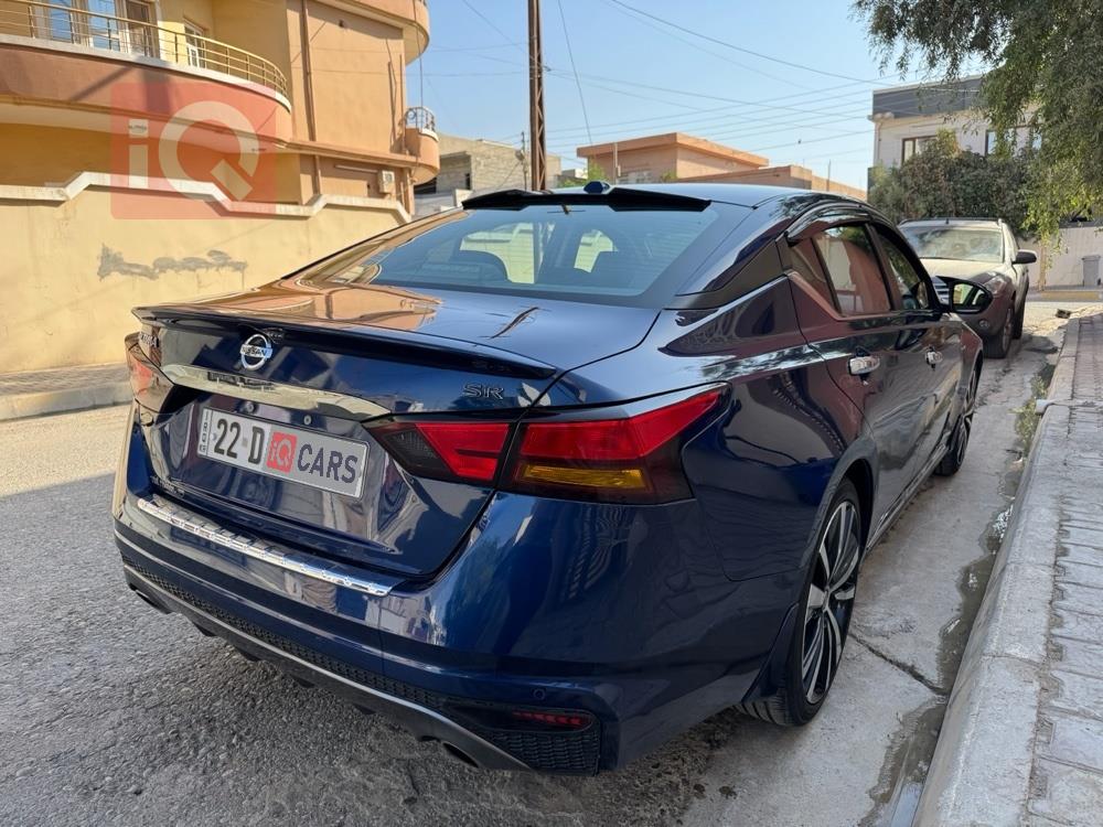 نیسان ئەلتیما